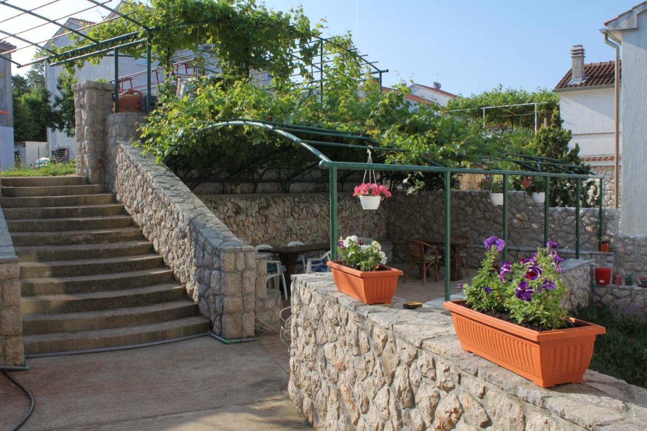 Apartments And Rooms With Parking Space Njivice, Krk - 5458 Extérieur photo