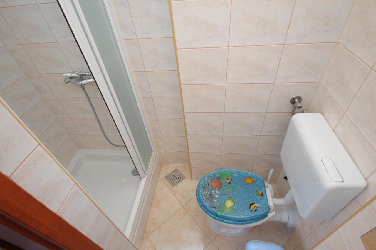 Apartments And Rooms With Parking Space Njivice, Krk - 5458 Extérieur photo