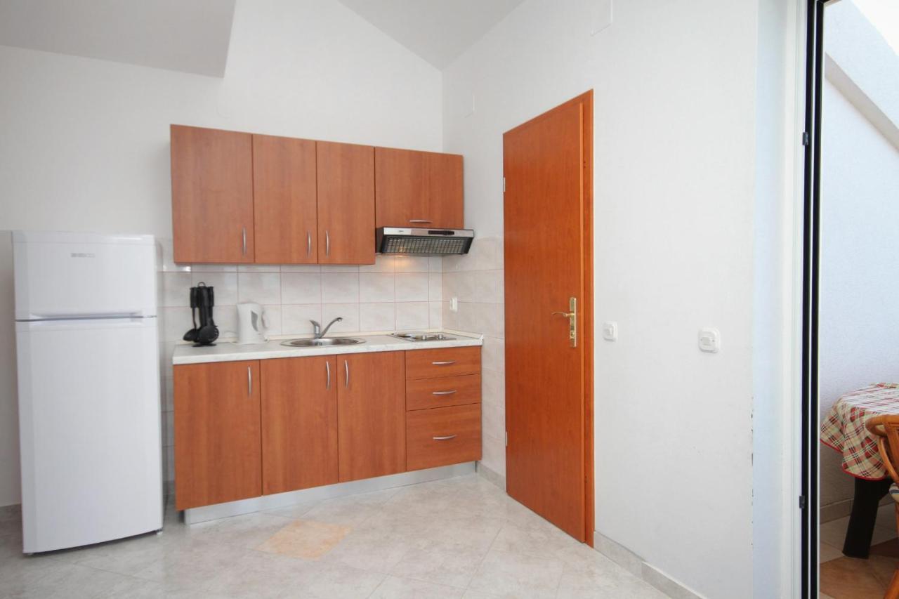 Apartments And Rooms With Parking Space Njivice, Krk - 5458 Extérieur photo