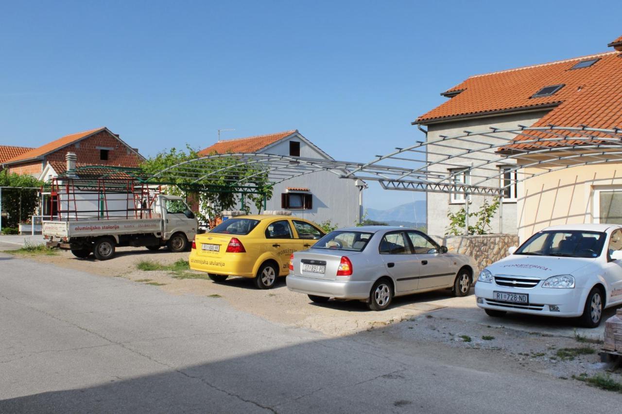 Apartments And Rooms With Parking Space Njivice, Krk - 5458 Extérieur photo