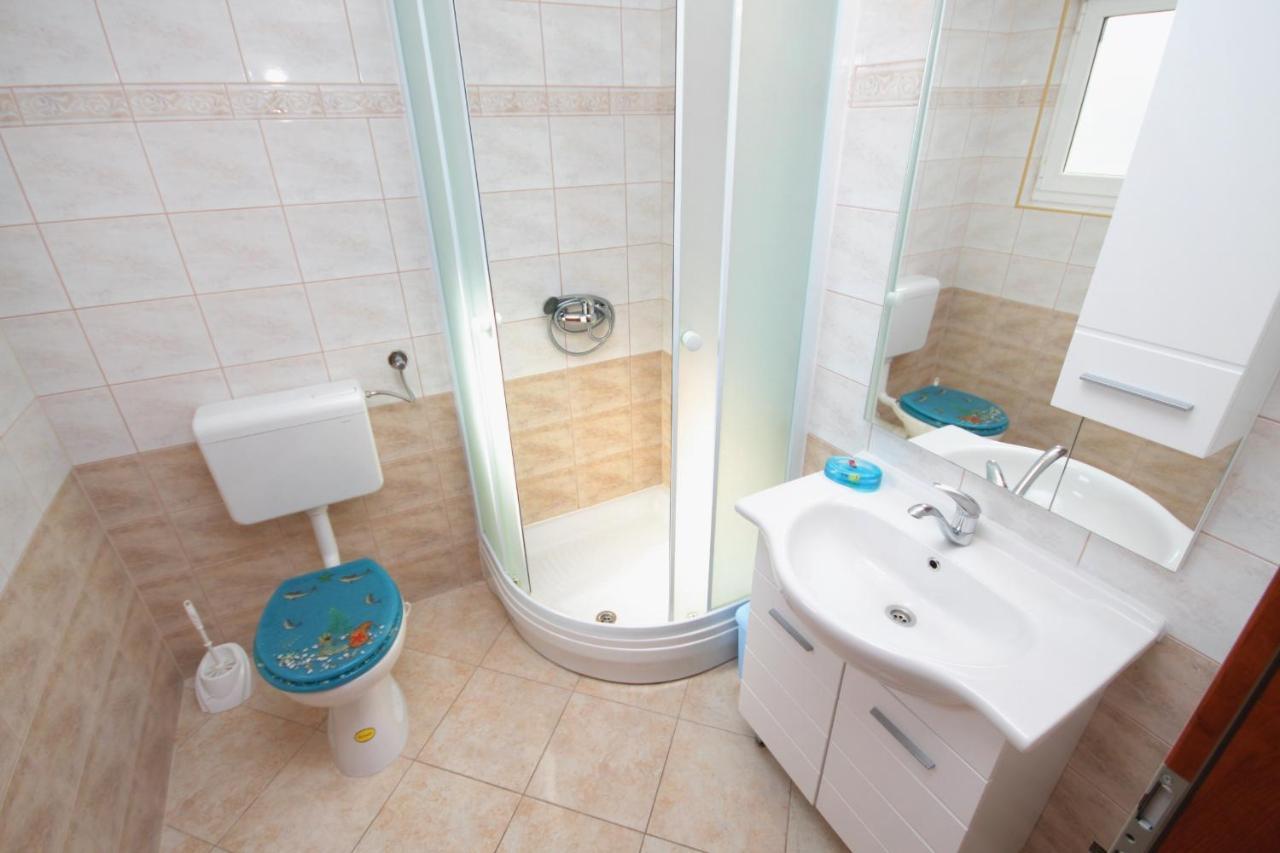 Apartments And Rooms With Parking Space Njivice, Krk - 5458 Extérieur photo