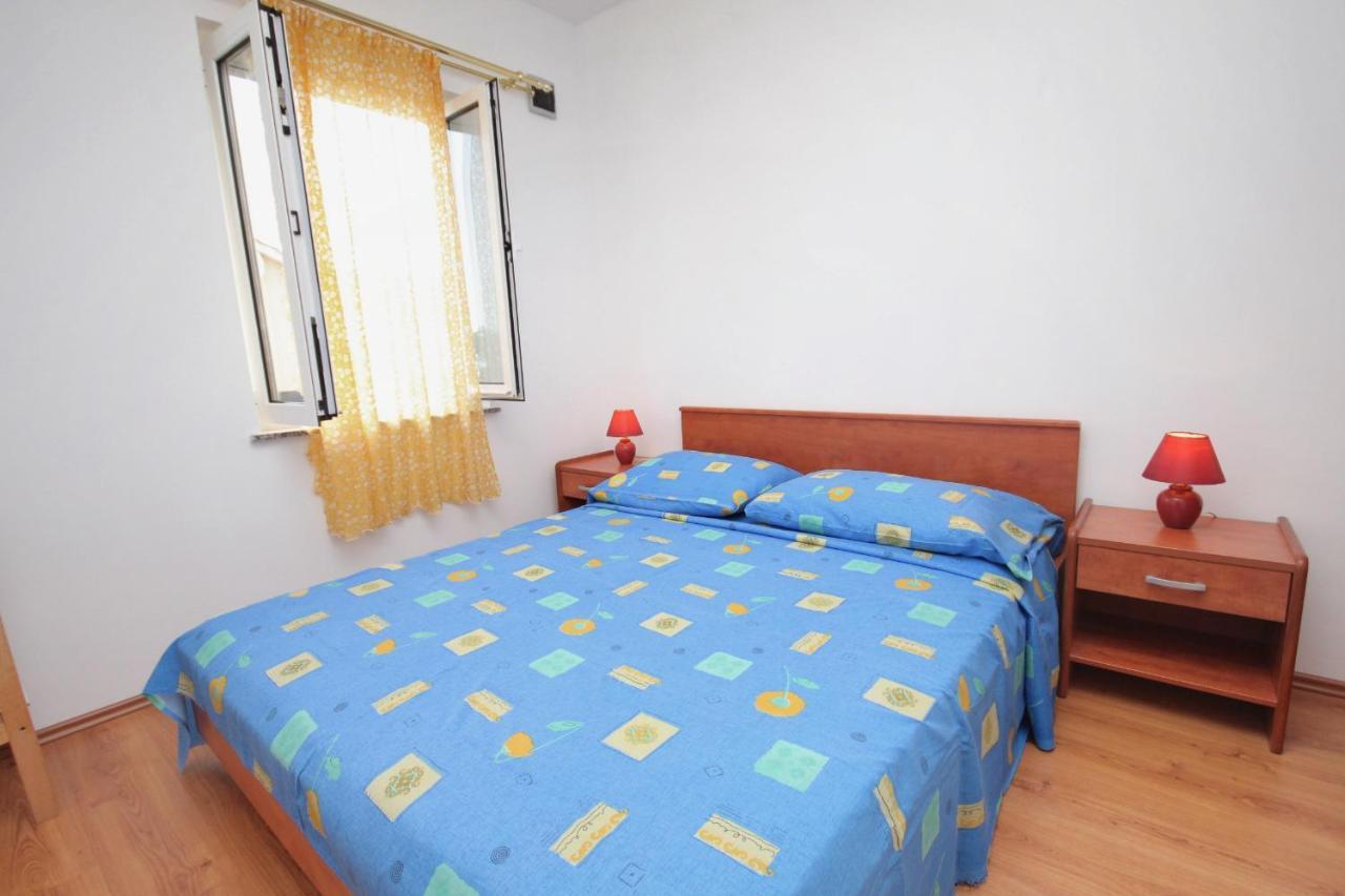 Apartments And Rooms With Parking Space Njivice, Krk - 5458 Extérieur photo