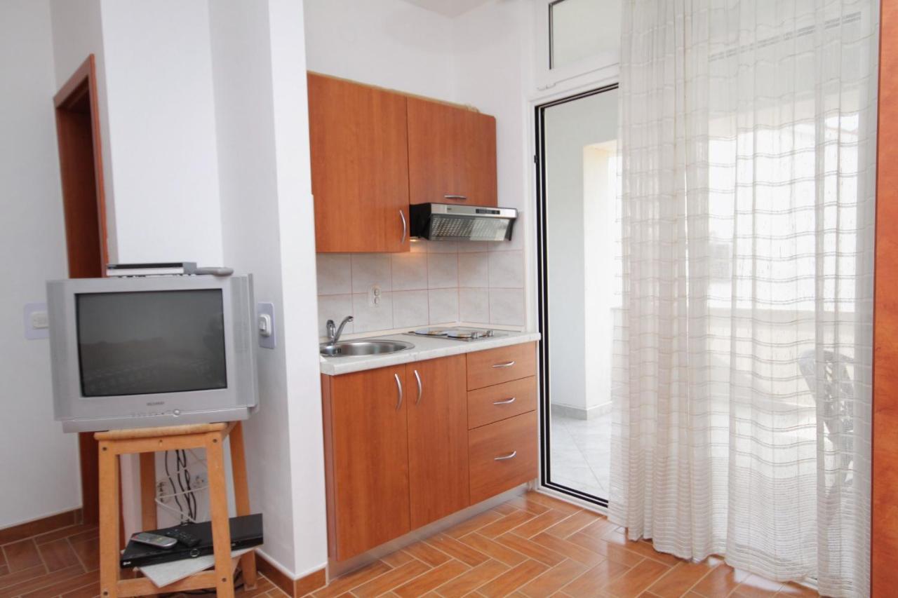 Apartments And Rooms With Parking Space Njivice, Krk - 5458 Extérieur photo